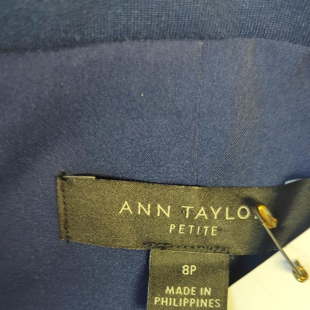 11453 Ann Taylor Ponte Knit Blazer Navy Blue size 8P preppy Business casual work - Picture 4 of 5
